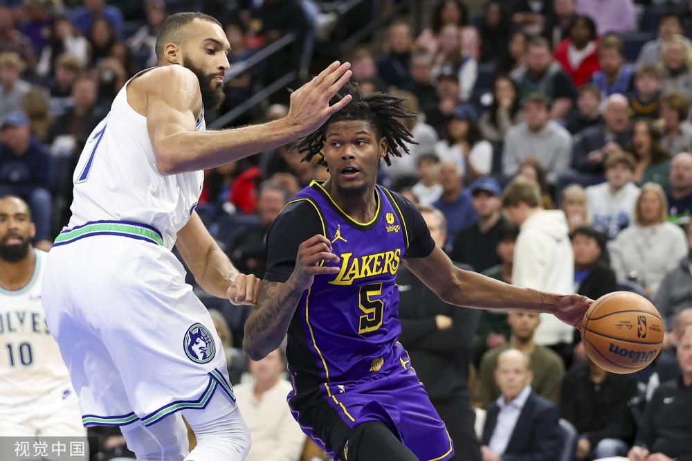 詹姆斯的比 詹姆斯的比